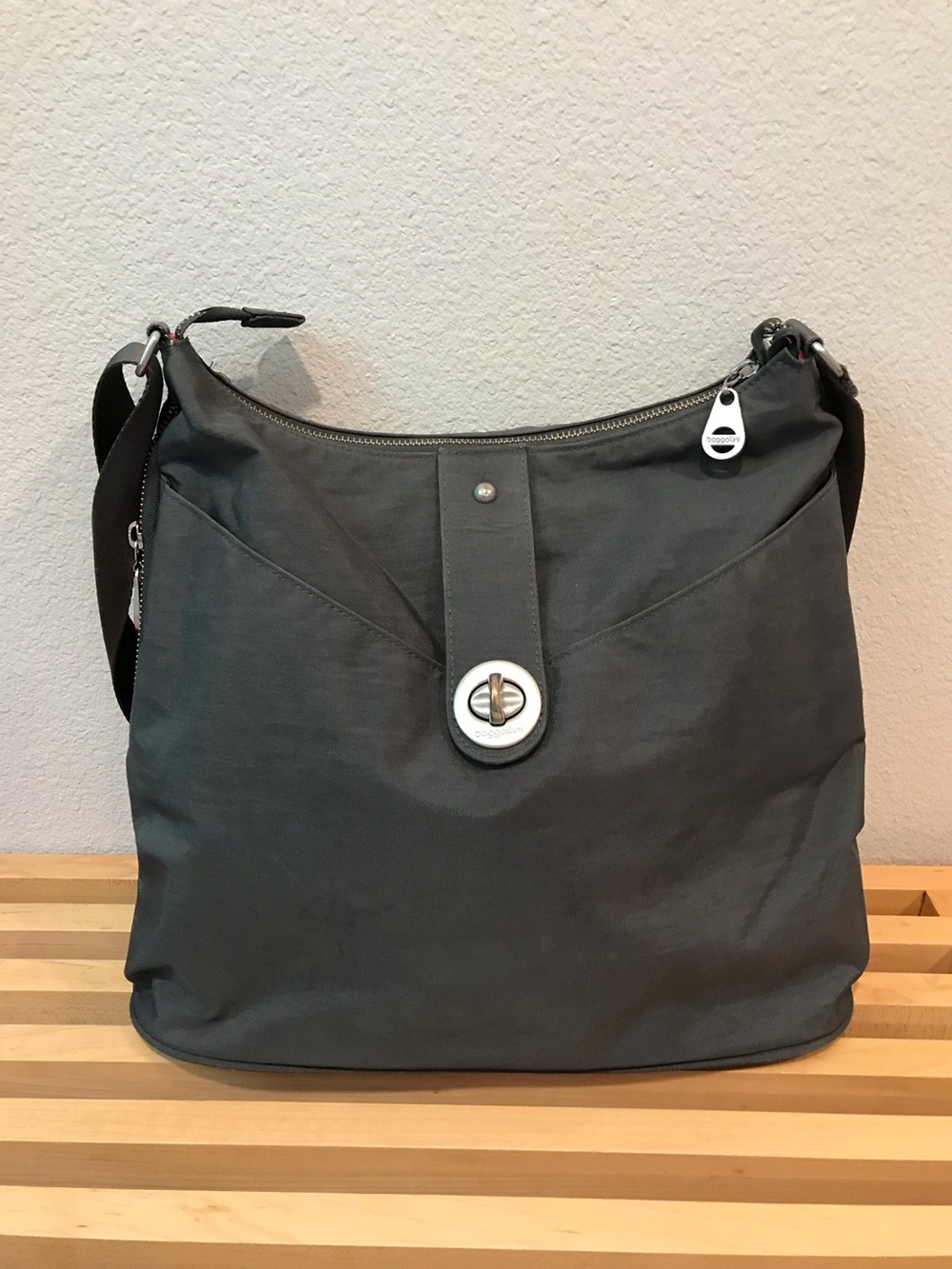 Baggallini Helsinki Gray Shoulder Bag